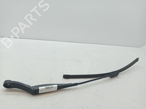 Used Front windshield wiper arm FORD KA+ III (UK, FK) 1.2 Ti-VCT (85 hp) 23347202
