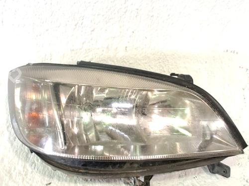 Used Right headlight OPEL ZAFIRA A MPV (T98) 2.2 DTI 16V (F75) (125 hp) 32258085