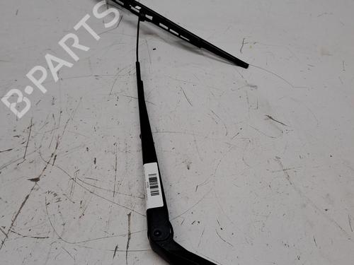 Used Front windshield wiper arm TOYOTA COROLLA (_E12_) 2.0 D-4D (CDE120R, CDE120L_) (116 hp) 23974048
