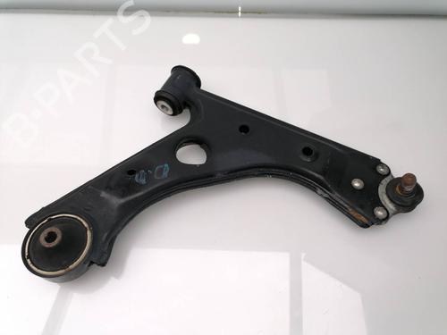 Used Right front suspension arm OPEL ADAM (M13) 1.4 (101 hp) 24171053