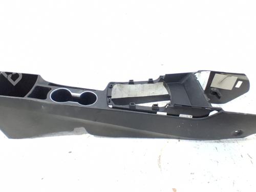 Used Middle console Middle console HYUNDAI i30 Coupe 1.4 (101 hp) 39741226 39741226