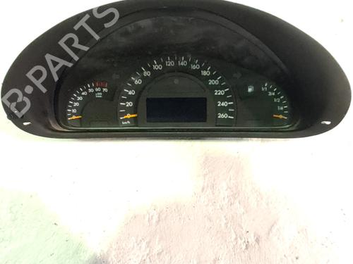 instrument-cluster-mercedes-benz-c-class-w203-2000-2001-2002-2003-2004-2005-2006-2007-32107845 main image