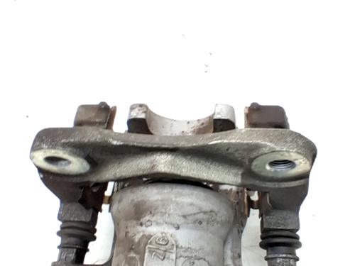 Used Right rear brake caliper Right rear brake caliper TOYOTA RAV 4 III (_A3_) 2.2 D 4WD (ALA30_, ALA30R) (150 hp) 33763370 33763370