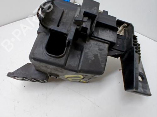 Sikringsdåse RENAULT MEGANE III Hatchback (BZ0/1_, B3_) 1.5 dCi (BZ1G, BZ1W, BZ0R) (95 hp) 29556425
