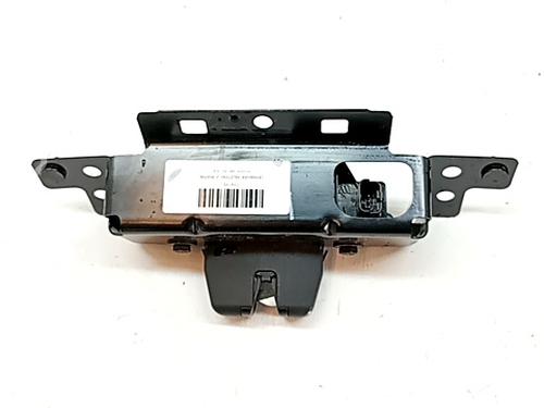 Cerradura de porton trasero PEUGEOT 208 I (CA_, CC_) 1.0 VTi (68 hp) 30920624