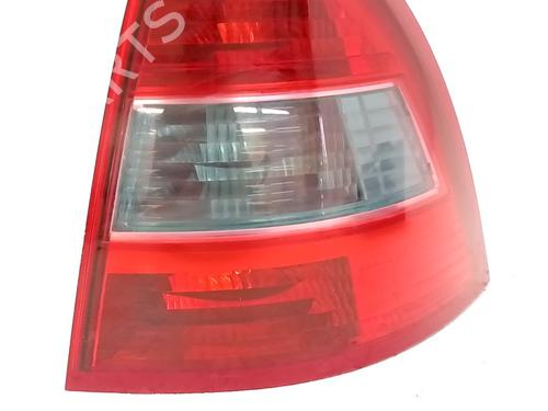 Used Right taillight Right taillight CITROËN C5 II (RC_) 1.6 HDi (RC8HZB) (109 hp) 34716517 34716517
