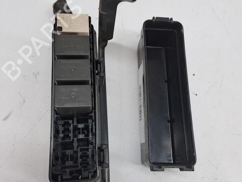 Used Fuse box SUBARU XV (_GP_) 2.0 i AWD (GP7, G33GP) (150 hp) 23944399