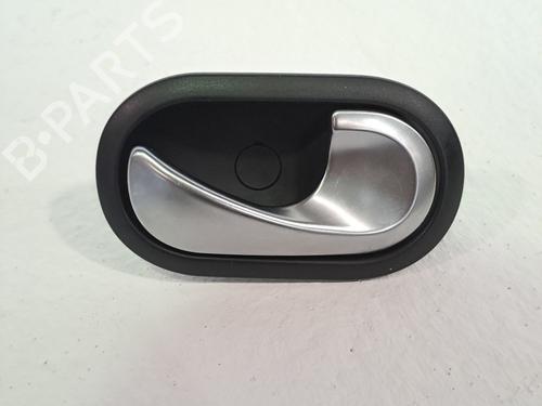 Højre bagtil invendig håndtag SMART FORFOUR Hatchback (453) electric drive / EQ (453.091) (56 hp) 26381666