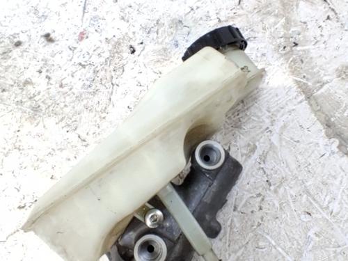 Used Brake master cylinder Brake master cylinder FORD KUGA I 2.0 TDCi 4x4 (140 hp) 36767598 36767598
