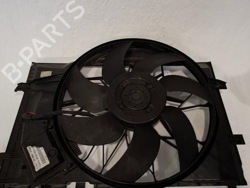 Used Radiator fan Radiator fan 37082526 37082526