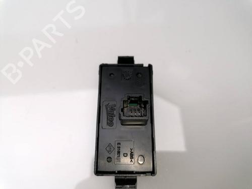 Used Switch DACIA SANDERO II 1.5 dCi 75 / Blue dCi 75 (B8JW, B8M4, B8AH, B8M7, B8M6) (75 hp) 23652239