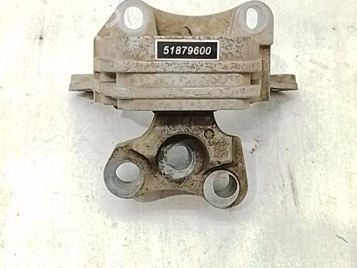 Motorophæng Motorophæng ALFA ROMEO GIULIETTA (940_) 1.6 JTDM (940FYB11, 940FYB1A, 940FYF11, 940FYF1A) (120 hp) 37159792 37159792