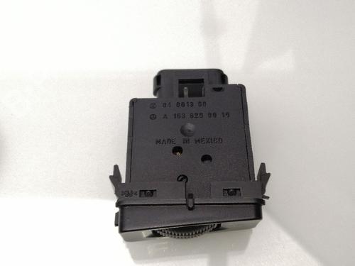 Headlight switch MERCEDES-BENZ M-CLASS (W163) ML 270 CDI (163.113) | BP23378973I24 