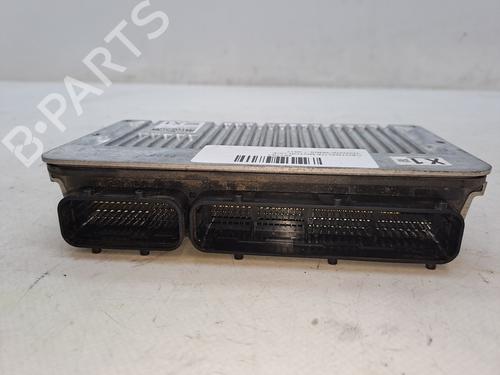 Used Engine control unit (ECU) TOYOTA YARIS (_P13_) 1.5 Hybrid (NHP130_, NHP130) (101 hp) 23358354