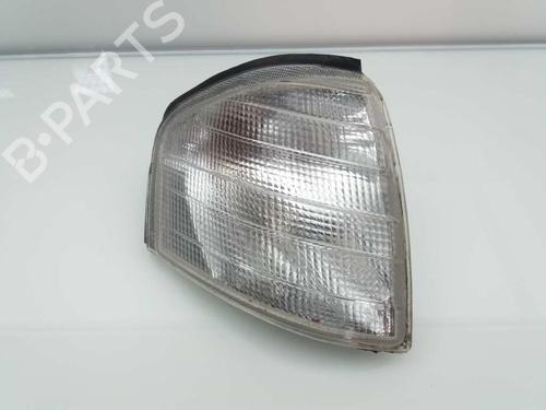 Used Right front indicator MERCEDES-BENZ C-CLASS (W202) C 200 (202.020) (136 hp) 23458206