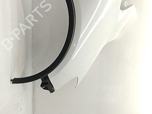 Used Right front fenders Right front fenders 38416761 38416761