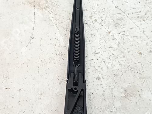 Used Front windshield wiper arm Front windshield wiper arm SKODA RAPID Spaceback (NH1) 1.6 TDI (90 hp) 35807565 35807565