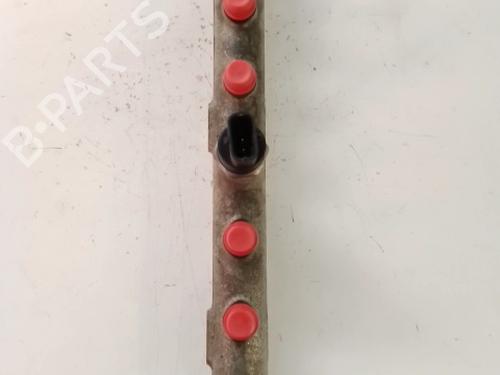 Injection rail KIA SORENTO I (JC) 2.5 CRDi 4WD | BP31153395M98