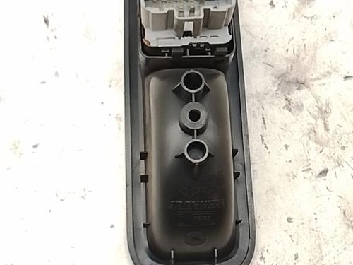 Left front window switch RENAULT CLIO III (BR0/1, CR0/1) 1.5 dCi (BR17, CR17) | BP39400222I27 - Image 3