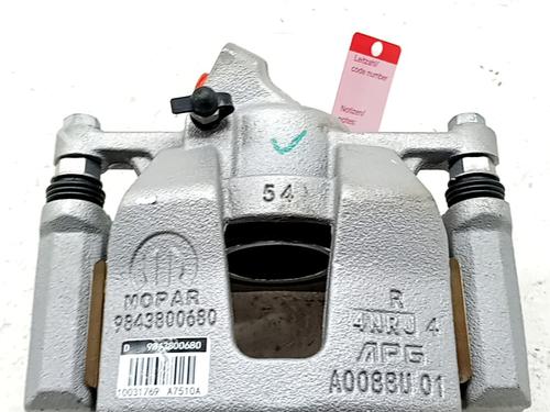 Used Right front brake caliper Right front brake caliper PEUGEOT 208 II (UB_, UP_, UW_, UJ_) 1.2 PureTech 100 (101 hp) 33763795 33763795