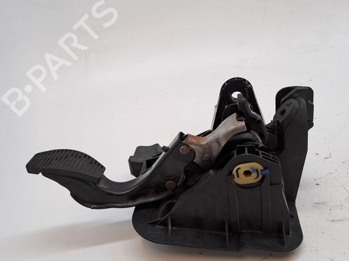 Used Break pedal FIAT PANDA (312_, 319_) 1.2 (312PXA1A) (69 hp) 27193576