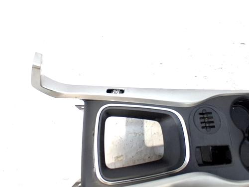 Console centrale Console centrale RENAULT KADJAR (HA_, HL_) 1.5 dCi 110 (HLA3) (110 hp) 34647402 34647402