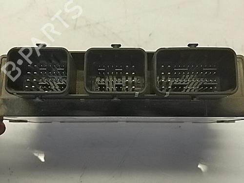 Calculateur moteur (ecu) PEUGEOT 1007 (KM_) 1.4 (75 hp) 29992788