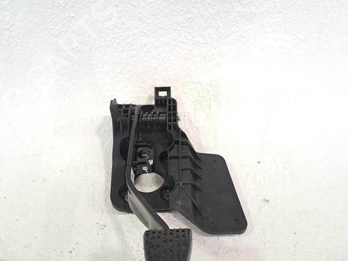 Used Break pedal MAN TGE Van 2.0 TDI (01V, 03V, 36V, UYB, UYC, UYD) (140 hp) 29302677
