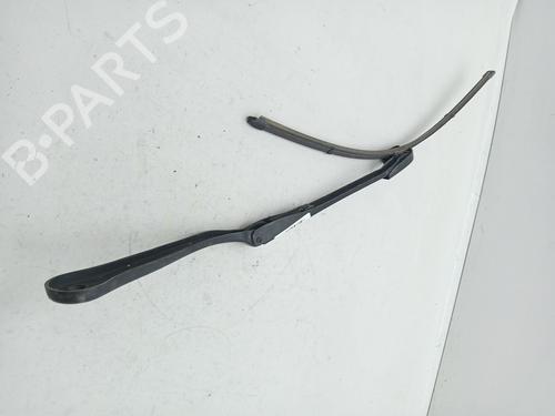 Front windshield wiper arm BMW 3 (E90) 320 i | BP23353557C143 