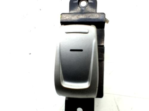 hjre-fortil-elrude-kontakt-ssangyong-tivoli-2015-32336307 main image