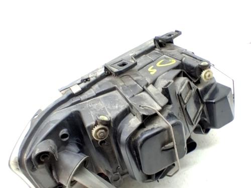 Phare gauche AUDI A6 C5 (4B2, 4B4) 2.5 TDI (150 hp) 32106101