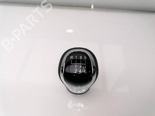 Used Shift knob NISSAN NAVARA NP300 (D40) 2.5 dCi 4WD (D40TT, D40T, D40M, D40BB) (190 hp) 24925759