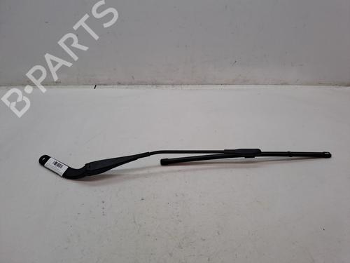Used Front windshield wiper arm BMW 1 (E87) 120 d (163 hp) 23357794