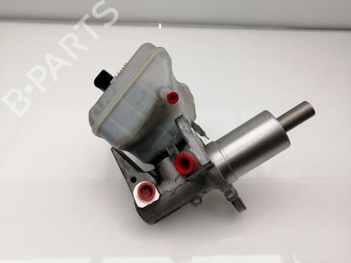 Used Brake master cylinder AUDI A4 B8 Avant (8K5) 2.0 TDI (143 hp) 23419938