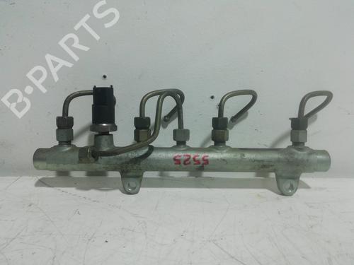 Used Injection rail RENAULT LAGUNA I (B56_, 556_) 1.9 dCi (B56W) (107 hp) 25986685