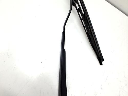 Used Front windshield wiper arm NISSAN X-TRAIL II (T31) 2.0 dCi 4x4 (150 hp) 30622091