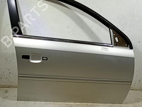 Dør højre fortil Dør højre fortil OPEL VECTRA C (Z02) 1.9 CDTI (F69) (120 hp) 39741153 39741153