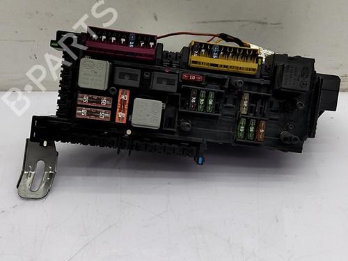 Used Fuse box Fuse box MERCEDES-BENZ C-CLASS (W204) C 200 CDI (204.001) (136 hp) 33769221 33769221
