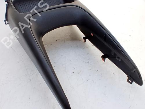 Used Middle console Middle console TOYOTA COROLLA Estate (_E21_) 1.8 Hybrid (ZWE211W) (122 hp) 33766922 33766922