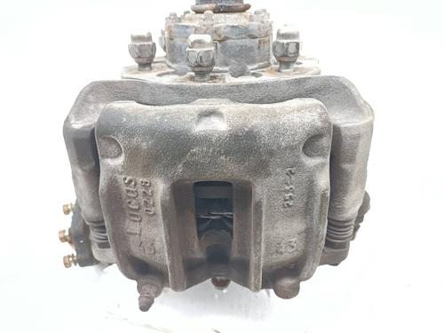Used Right front brake caliper NISSAN TERRANO II (R20) 2.7 TDi 4WD (125 hp) 26538285