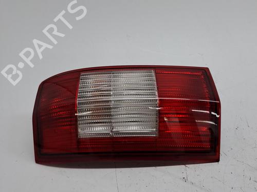 Venstre baglygte OPEL OMEGA B Estate (V94) 2.6 V6 (F35, M35, P35) (180 hp) 23372494