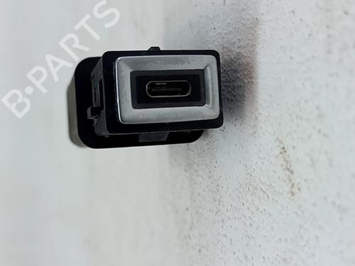 other-ds-ds-7-j4_-jc_-2022-33764609 main image