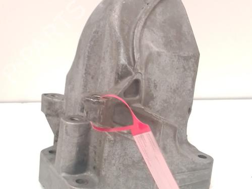 Used Engine mount Engine mount MERCEDES-BENZ SPRINTER 3,5-t Van (B906) 313 CDI 4x4 (906.631, 906.633, 906.635, 906.637) (129 hp) 39740988 39740988