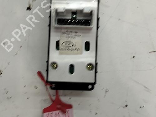 Left front window switch HYUNDAI i40 I CW (VF) 1.7 CRDi | BP37485175I27 - Image 2