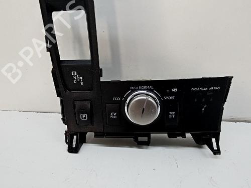 Used Switch LEXUS CT (ZWA10_) 200h (ZWA10_, ZWA10R) (136 hp) 30337241