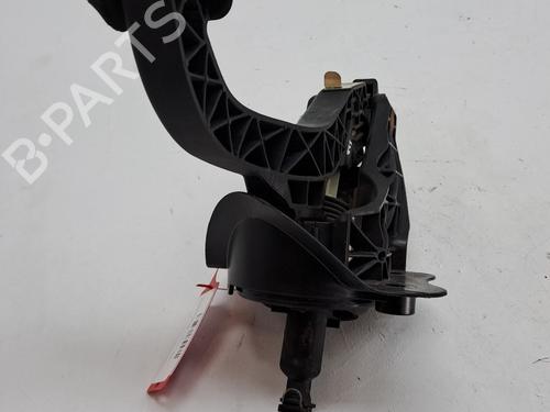 Used Clutch pedal PEUGEOT EXPERT Van (V_) 2.0 BlueHDi 120 (122 hp) 24189379