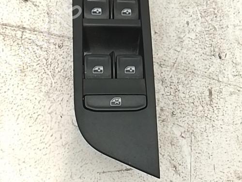 left-front-window-switch-skoda-scala-nw1-2019-39554770 main image