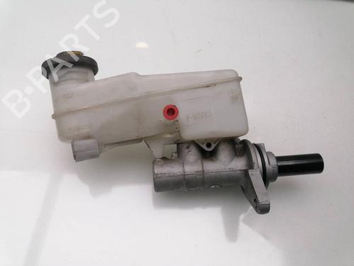 Brake master cylinder TOYOTA HILUX VIII Pickup (_N1_) 2.4 D 4WD (GUN125_, GUN125R) | BP27461689M77 