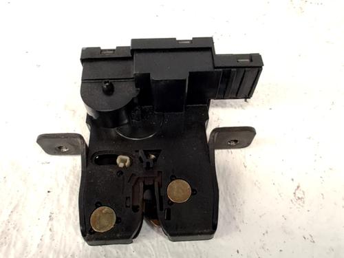 Used Tailgate lock Tailgate lock RENAULT LAGUNA II (BG0/1_) 1.6 16V (BG0A, BG0L) (107 hp) 34331495 34331495