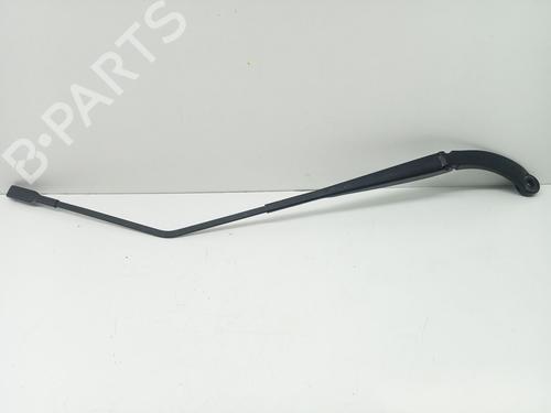 Used Front windshield wiper arm RENAULT CAPTUR I (J5_, H5_) 1.5 dCi 90 (J5N4, J5M5, J5MW, J5M6, J5AL, J5AJ) (90 hp) 27174814